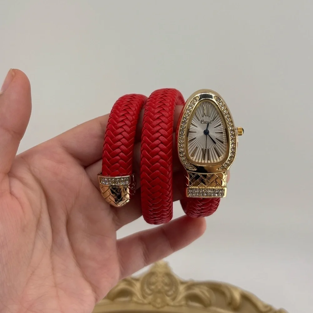 Elegant Serpenti Wrap Bracelet Watch – Red & Gold Tone ✨ - Picture 4 of 14